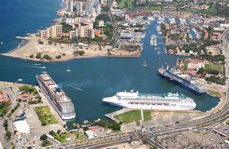 puerto vallarta mexico cruise port.